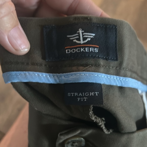 Brown Dockers Slacks 40x30 Straight Fit - Picture 2 of 3